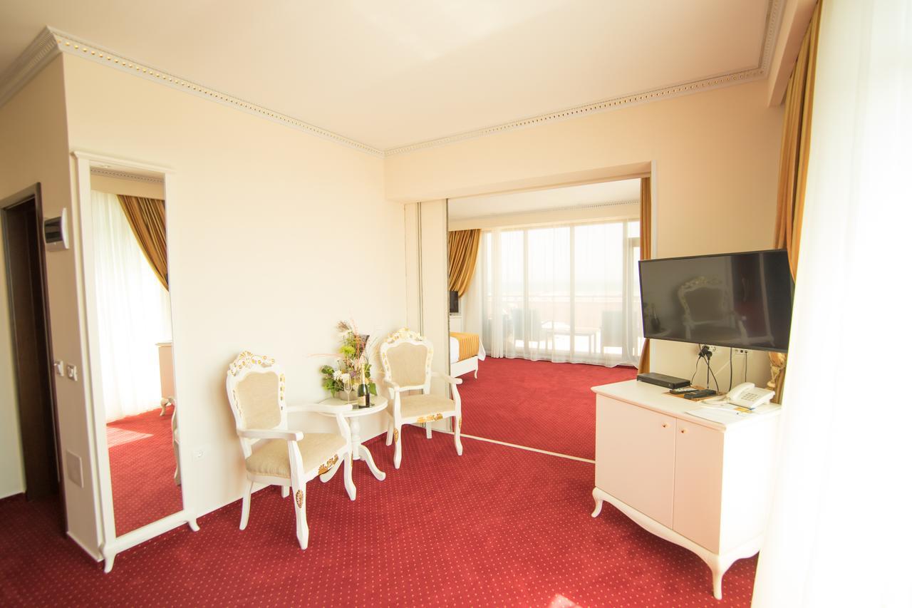 Msr Port Hotel 曼加利亚 外观 照片